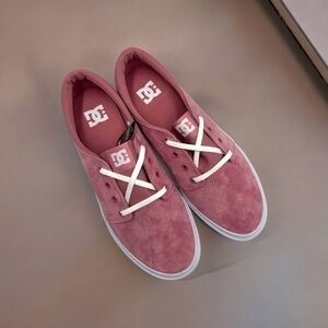 NIB DC Trase SE Skate Shoes in Rose Platform Sneakers Suede Leather size 11